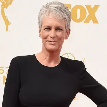 jamie lee curtis profile